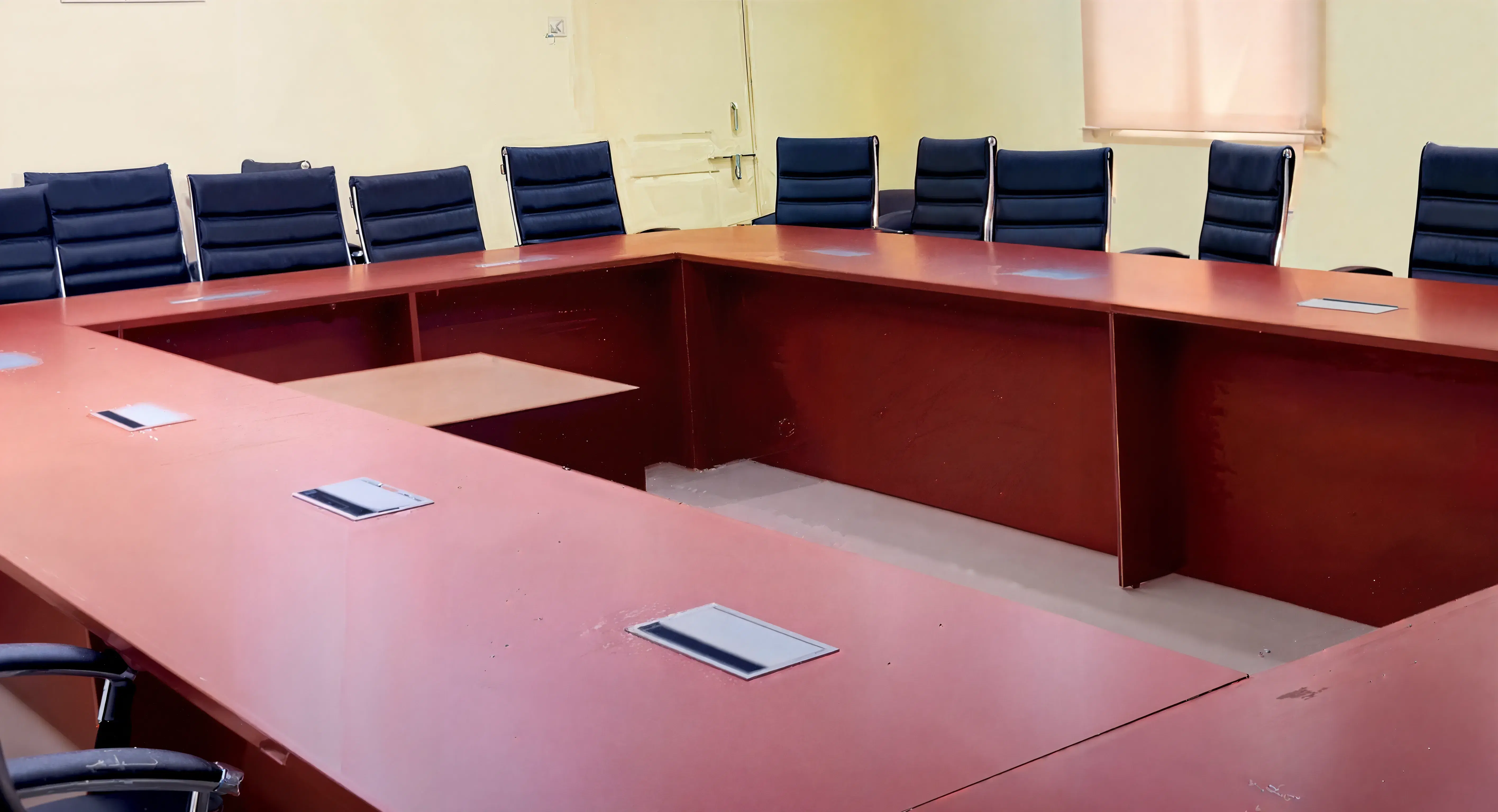 Sir Sitaram and Lady Shantabai Patkar College of Arts and Science Mumbai conference room photo 1